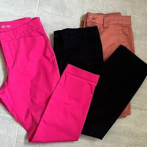 3 Pairs of Old Navy Ankle length Pants - Size Medium (10)
